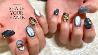 ネイル ネイルスタジオ シェイクユアハンズのネイルデザイン