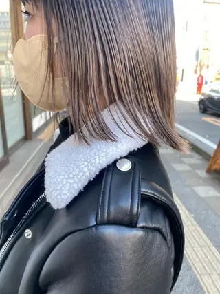 ミディアム 小林 朋花のヘアスタイル