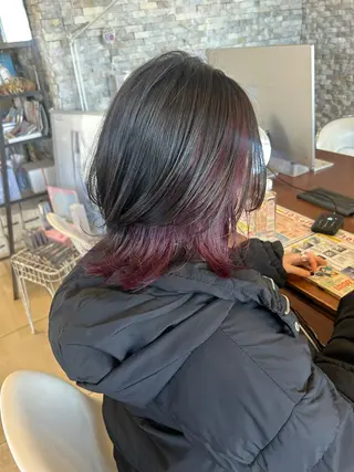 ショート カラー 丸山 莉世のヘアスタイル