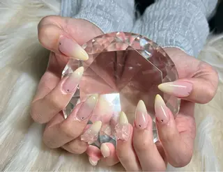 ネイル Nail&eye Belire 新宿のネイルデザイン