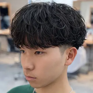 パーマ メンズ 男の理想を叶える🔥 メンズパーマ特化｜関のヘアスタイル