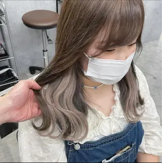 セミロング ブリーチ&エクステ 🥀ケアカラー特化のヘアスタイル