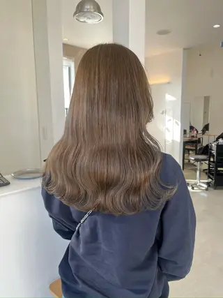 セミロング カラー 長山 茉白のヘアスタイル