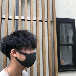 パーマ メンズ ツイストスパイラル 成林康平のヘアスタイル