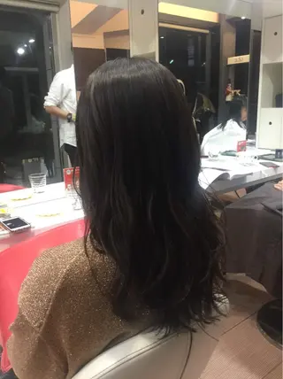 ロング カラー 貴方に似合うを見つけ ます🌱市川リョウカのヘアスタイル