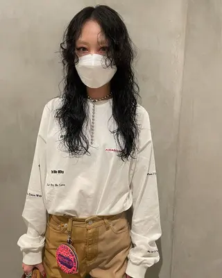 ロング カラー パーマ 優作 〜圧倒的信頼〜のヘアスタイル