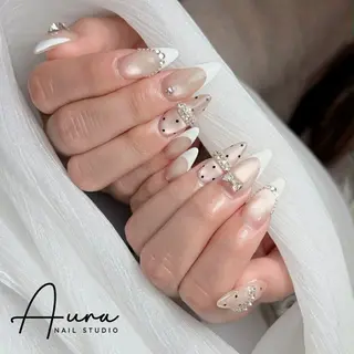 ネイル Aura Nail Studioのネイルデザイン