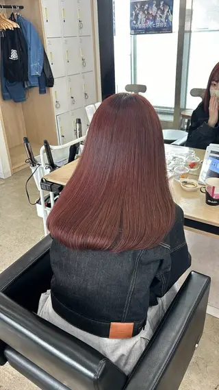 セミロング カラー 🪽髪質改善矯正 🤍MIU🤍のヘアスタイル