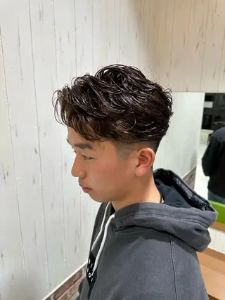 ショート パーマ メンズ 中嶋 紘夢のヘアスタイル