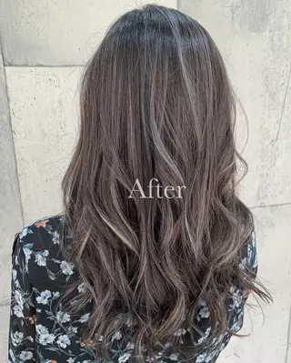 セミロング カラー Mikuri 【Little】のヘアスタイル