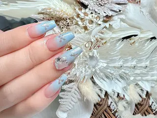 ネイル ✨Nailsalon Vi+✨のネイルデザイン