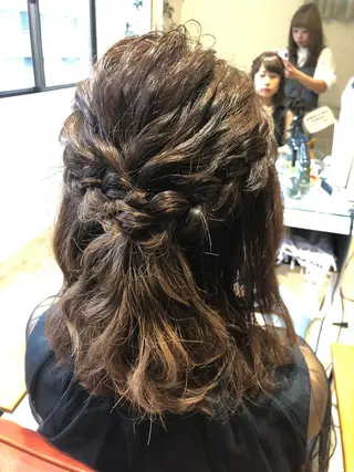 ミディアム ヘアアレンジ 鈴木 亜実のヘアスタイル