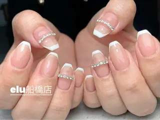 ネイル elu :nail&eyeのネイルデザイン