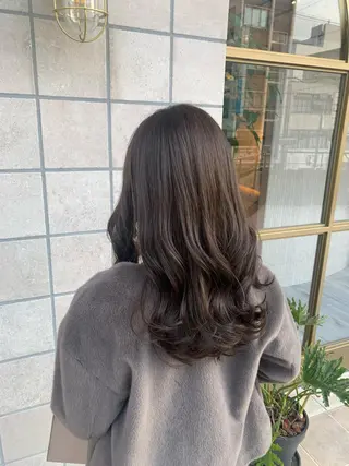 ロング Aya/四条烏丸/ インナーカラーのヘアスタイル