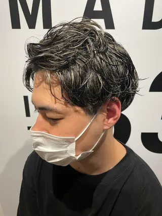 ショート カラー パーマ 小川 舜人のヘアスタイル