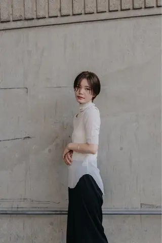 ショート カラー ツジガキ ユウスケのヘアスタイル