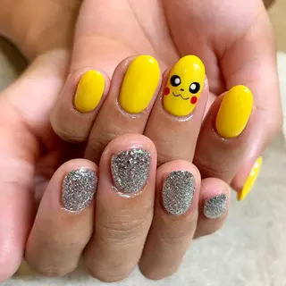 ショート ネイル 金子 彩海のネイルデザイン