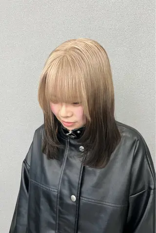 カラー 王道センターパート ⭐️AYAKA⭐️のヘアスタイル
