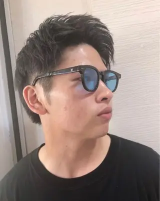 ショート レイヤーカット 早崎太生のヘアスタイル