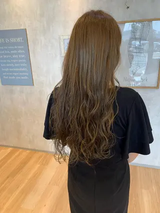 カラー mu ku.のヘアスタイル