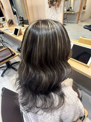 ミディアム anju.カット 透明感カラー/パーマのヘアスタイル