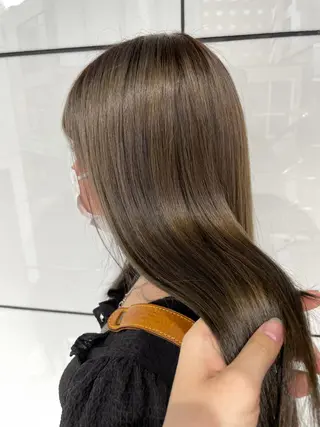 ロング カラー 個性派ネイル 🌼 ハルカ ♡の眉毛・アイブロウイメージ