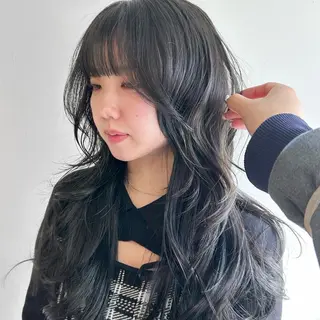 ロング ダブルカラー,透け カラーHINARIのヘアスタイル