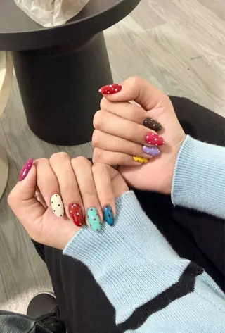 ネイル MQueen ネイルサロンのネイルデザイン