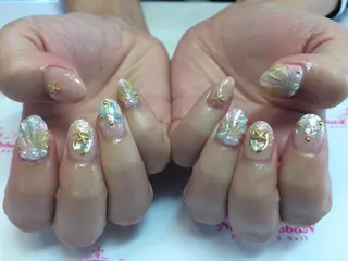 ネイル ネイルリボン 受付スタッフのネイルデザイン