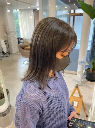 ミディアム カラー 中堀 遥のヘアスタイル