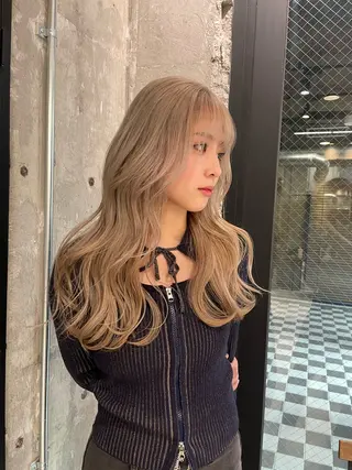 ロング 🫧ハイライトカラー 🫧 𝓜𝓘𝓤のヘアスタイル