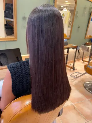 ロング クロサワ ヨーコのヘアスタイル