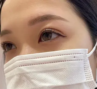 アイブロウ 森 奈菜のマツエク・マツパデザイン