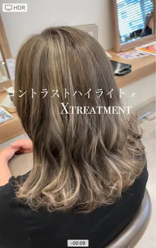 セミロング カラー やまこし 美裕樹のヘアスタイル