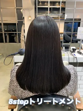 セミロング トップ スタイリストのヘアスタイル