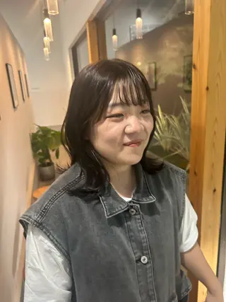 カラー 船坂 詩乃のヘアスタイル