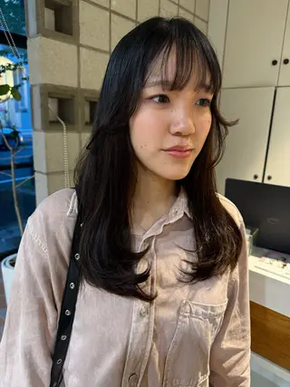 ロング 松本  夏海のヘアスタイル