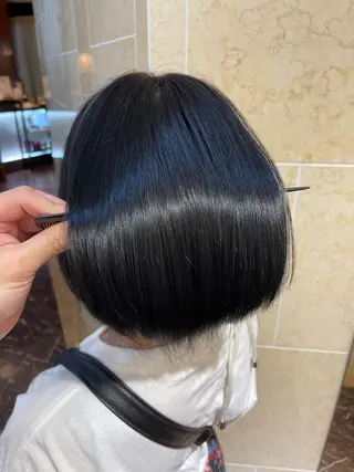 ショート カラー 縮毛・酸性ストレート 特化のヘアスタイル