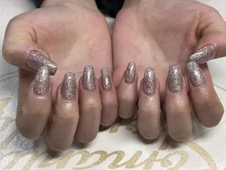 ネイル 🦋 Queenieのネイルデザイン