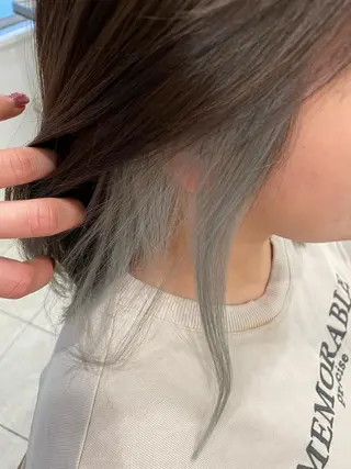 カラー ○HITOMI ○のヘアスタイル