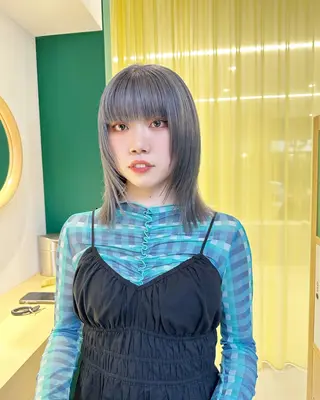 ミディアム カラー パーマ ヘアアレンジ メンズ ハイトーン/透け感 カラー🎀真香のヘアスタイル