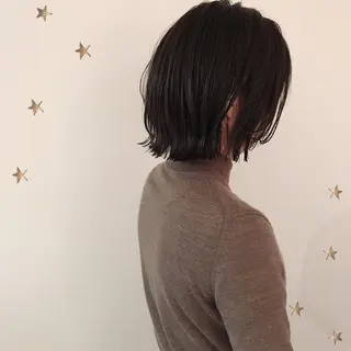 ショート カラー 市川 千夏のヘアスタイル