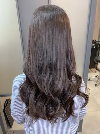 セミロング カラー 【透明感、艶髪】西村 有司のヘアスタイル