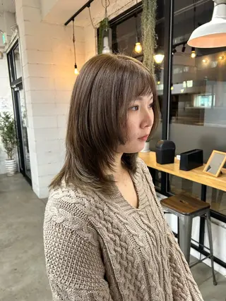 セミロング 1回で綺麗になる 髪質改善 小山光のヘアスタイル