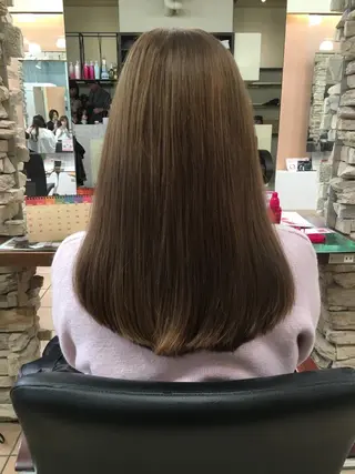 ミディアム セミロング カラー _WHITE高槻店 yusukeのヘアスタイル