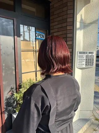 ミディアム カラー 蛭川 愛奈のヘアスタイル