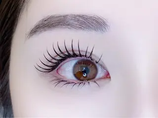 マツエク・マツパ 小出 楓子の眉毛・アイブロウイメージ