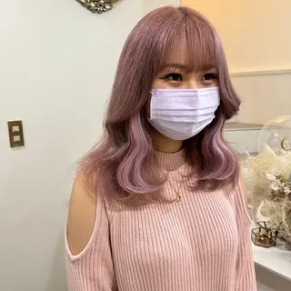 セミロング ORIKA 美容室のヘアスタイル