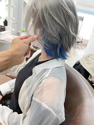 ミディアム Lit.豊橋 夏目のヘアスタイル