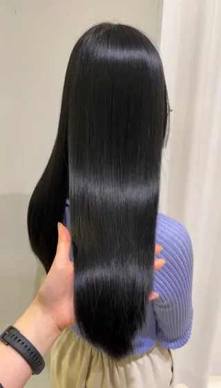 ロング midori osawaのヘアスタイル